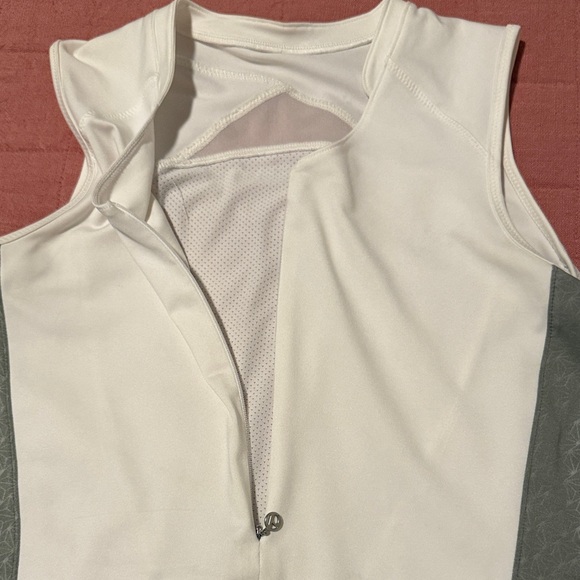 White and Gray Women's Cycling Top - Picture 5 of 8